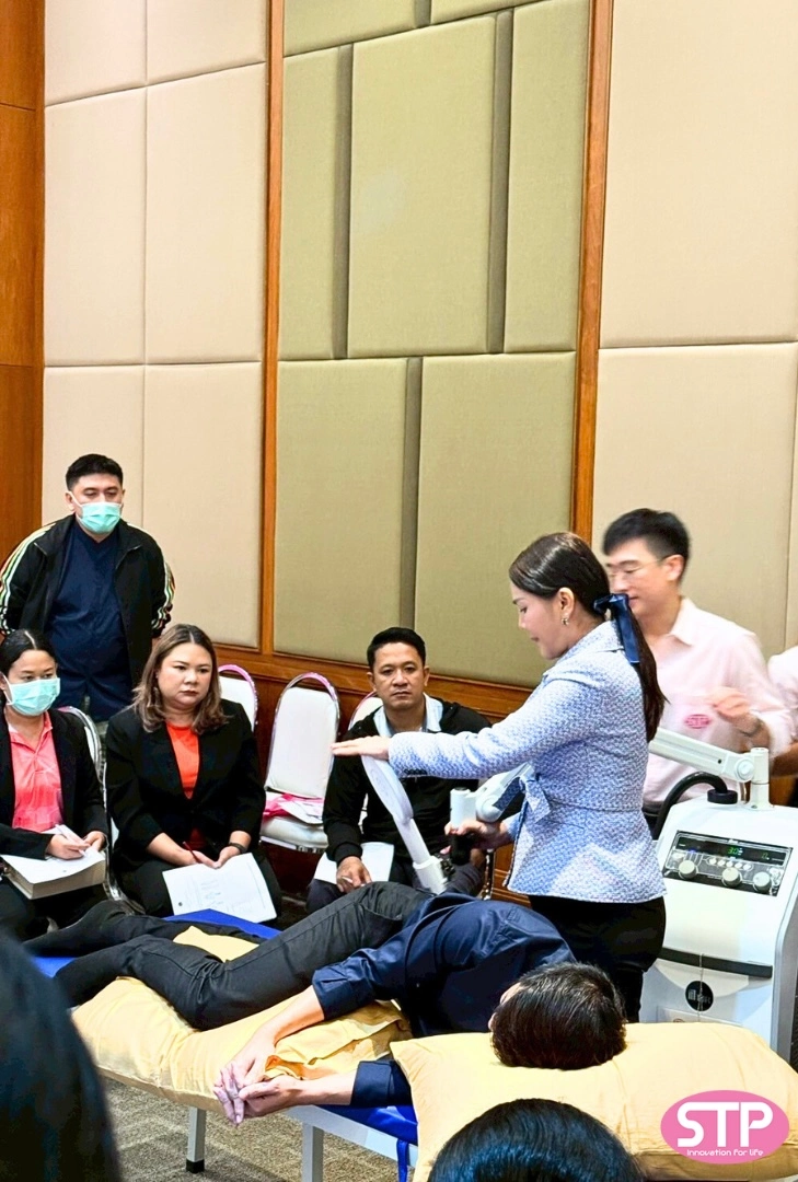 The Experts ผศ.ดร.กภ.ภครตี ชัยวัฒน์ และทีมงาน